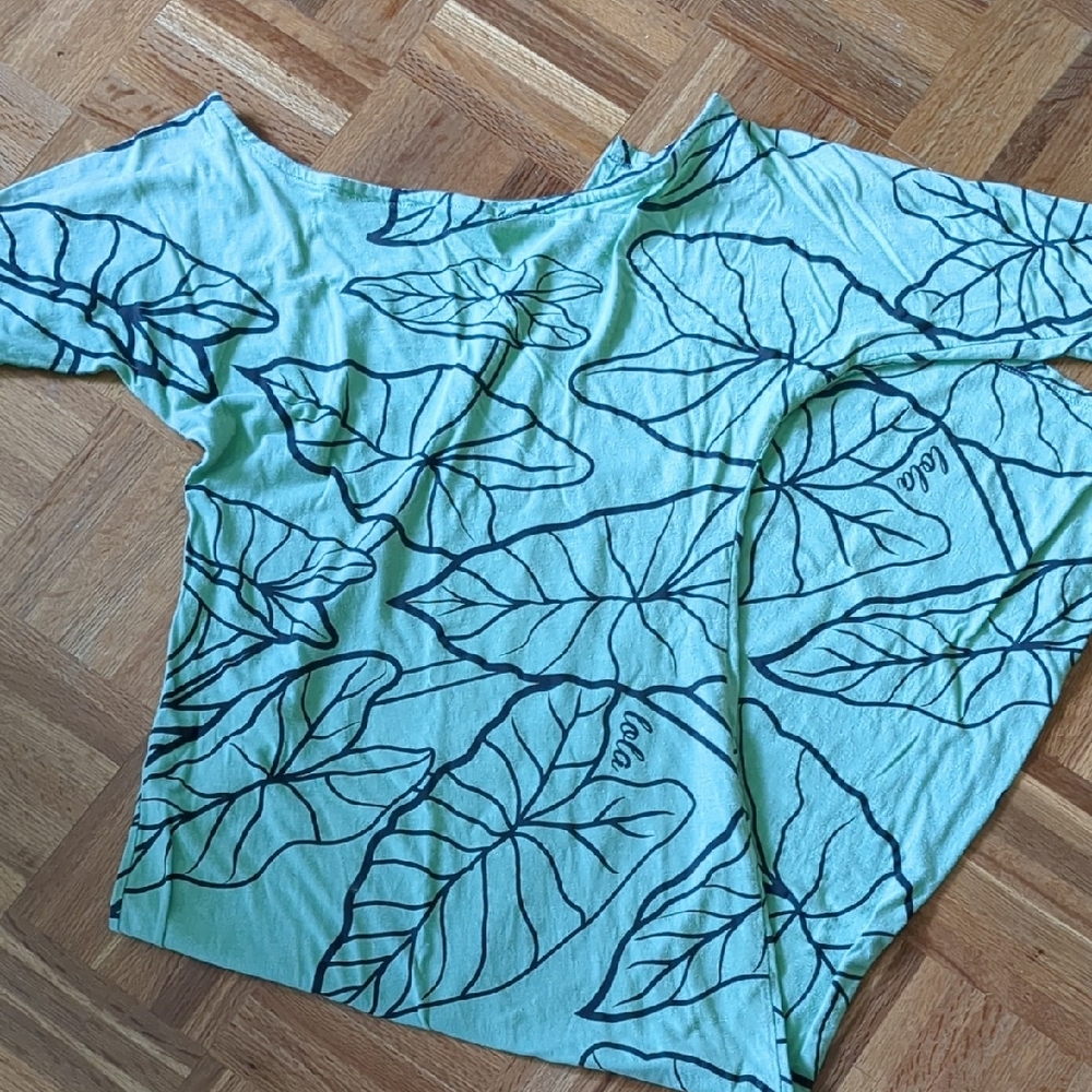 Leaf Print Off-Shoulder Top